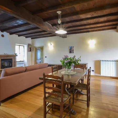 2 Bedroom Stunning In Comuneglia * Cassego-Villa