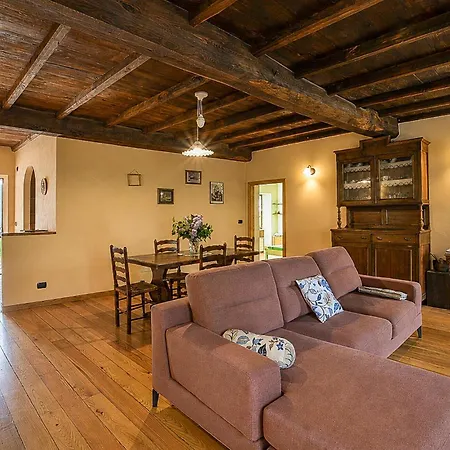 2 Bedroom Stunning In Comuneglia Appartamento Cassego-Villa