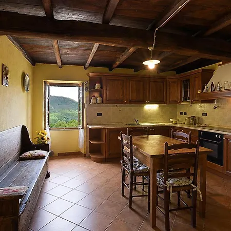 2 Bedroom Stunning In Comuneglia Cassego-Villa