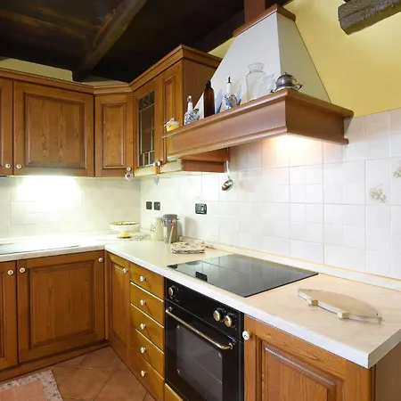 2 Bedroom Stunning In Comuneglia Appartamento Cassego-Villa